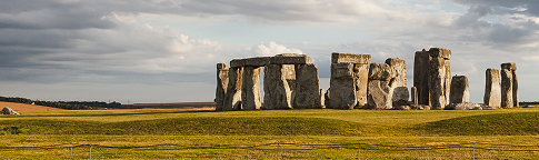 Contact & FAQ Fluent Academy Indonesia - Hubungi kami untuk informasi kursus bahasa Inggris